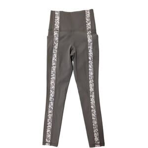 Athleta Salutation Stash‎ Pocket II 7/8 Tight Leggings XXS Tan Camo Side Bands